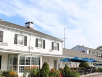 Hotel thumbnail 2