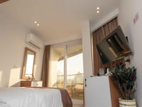 Hotel thumbnail 12