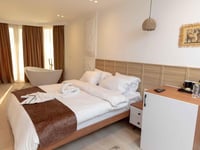 Hotel thumbnail 6