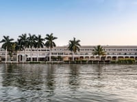 Hotel thumbnail 1