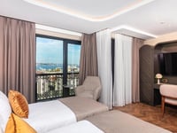 Hotel thumbnail 2