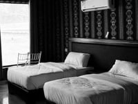 Hotel thumbnail 2