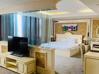Hotel thumbnail 2