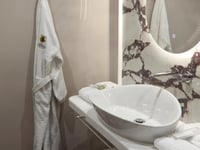 Hotel thumbnail 11
