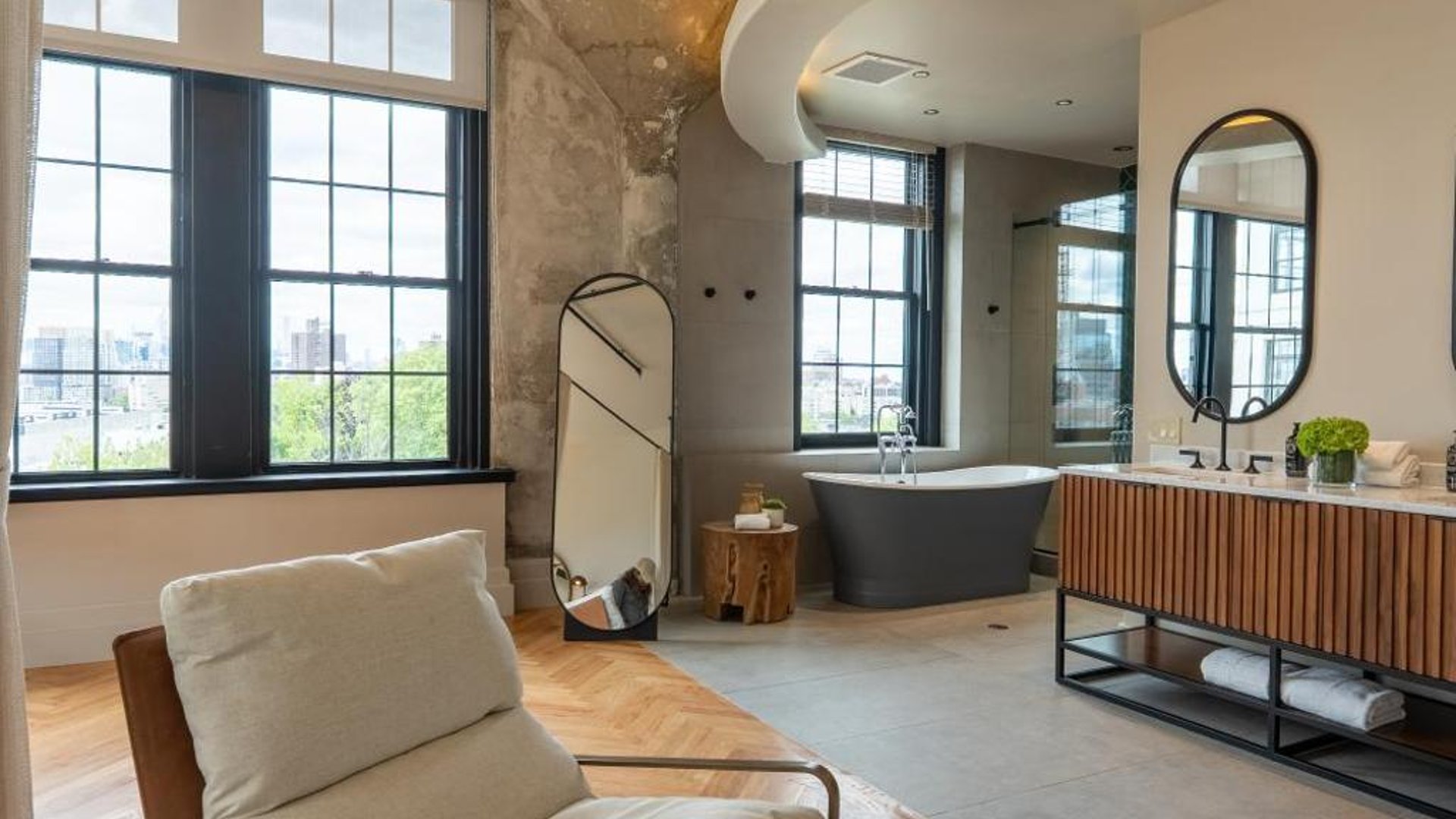 Sela V Hotel in in Brooklyn, United States