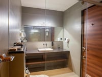 Hotel thumbnail 2