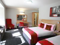 Miniatura do hotel 12