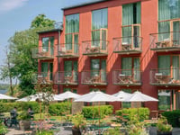 Hotel thumbnail 2