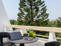 Hotel thumbnail 2