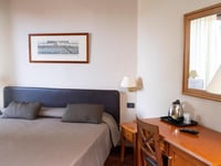 Hotel thumbnail 11