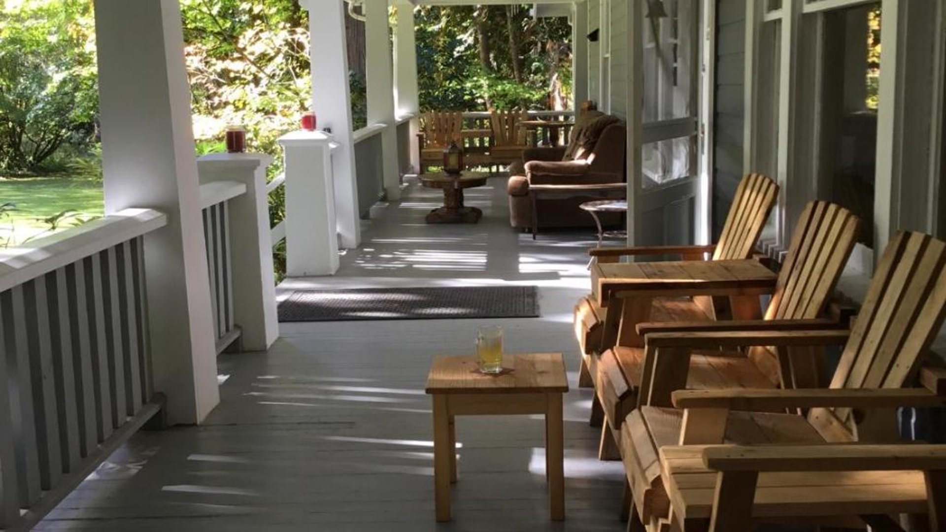 Mountain Meadows Inn & Chalet Suites in Ashford, Stati Uniti