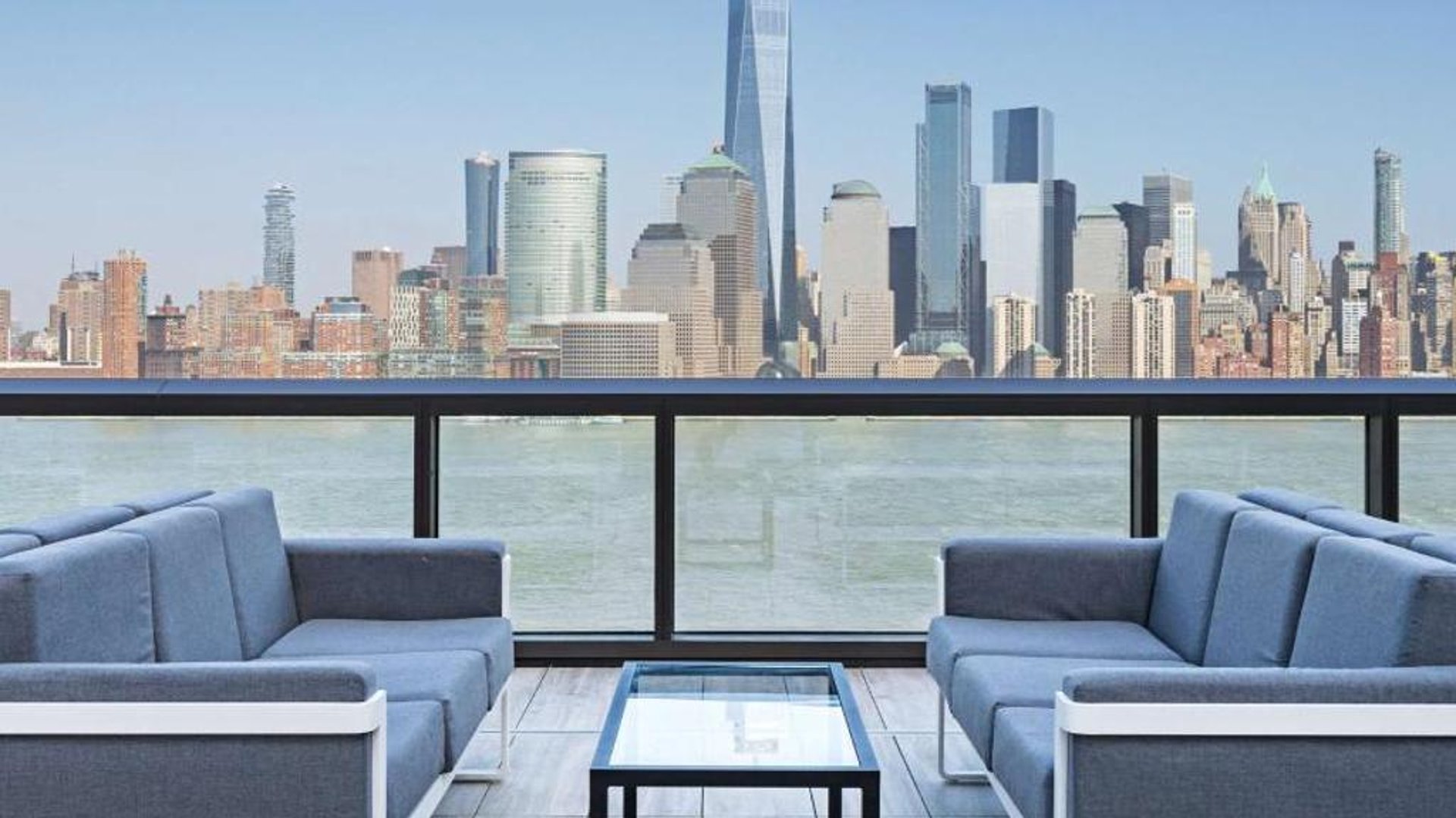 Hyatt House Jersey City in in Jersey City, United States