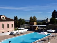 Hotel thumbnail 2