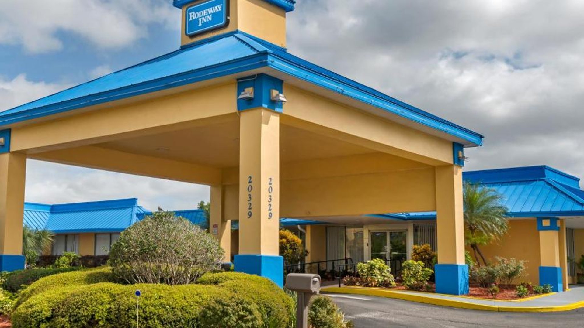 Rodeway Inn Clermont North in in Clermont, United States
