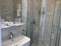 Hotel thumbnail 3