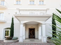 Hotel thumbnail 11