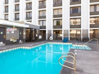 Hotel thumbnail 2