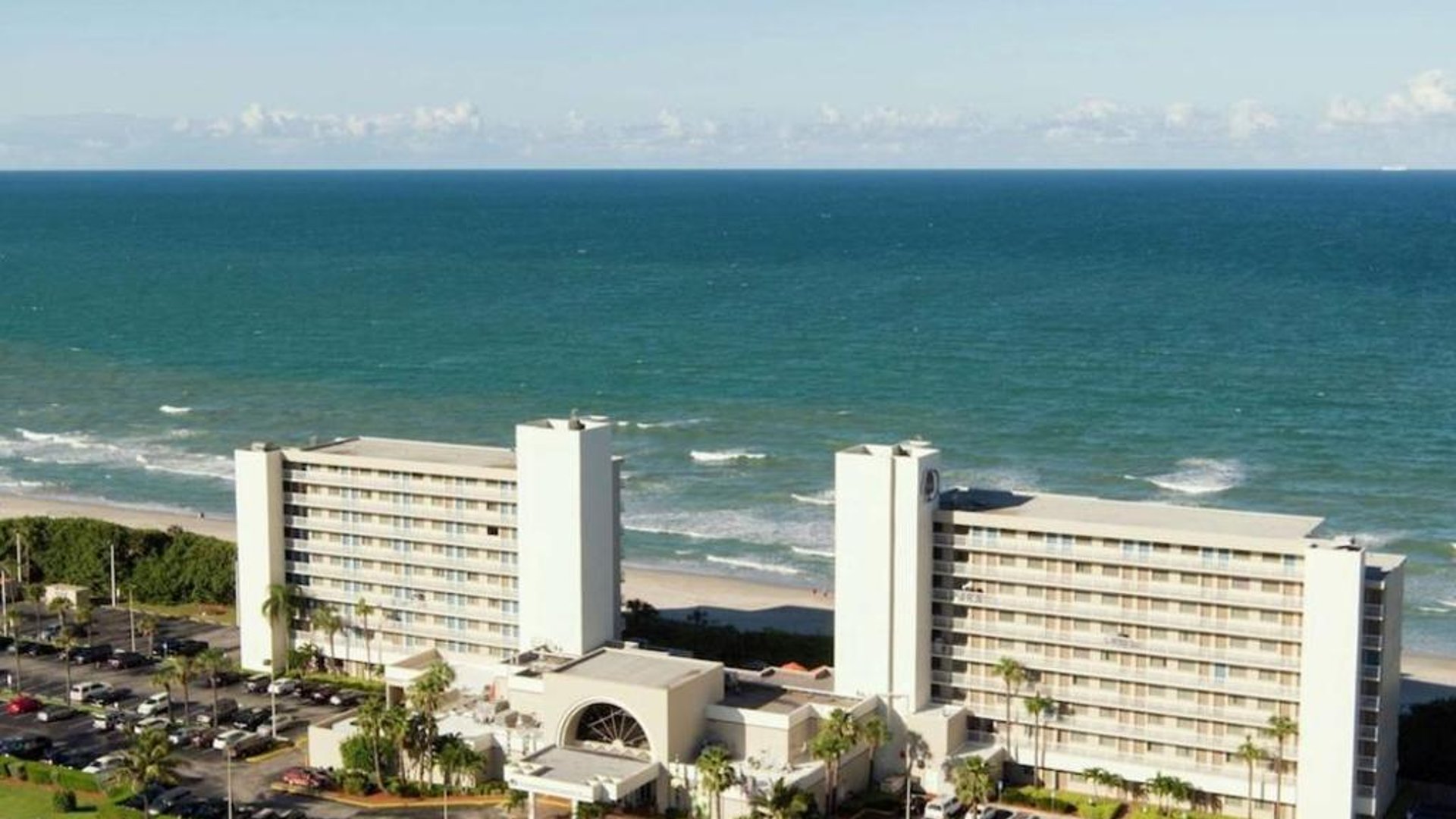 DoubleTree Suites by Hilton Melbourne Beach Oceanfront in in Melbourne, United States