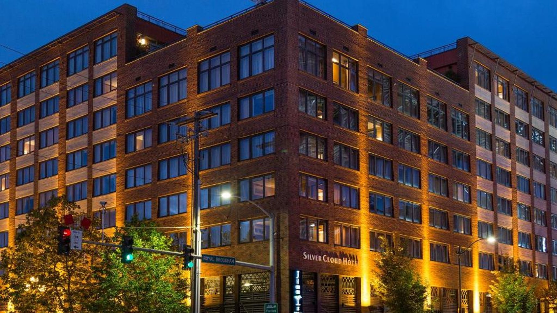 Silver Cloud Hotel - Seattle Stadium in in Seattle, United States