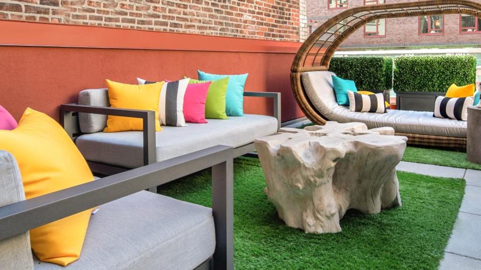 Staypineapple, An Artful Hotel, Midtown New York in in New York, United States