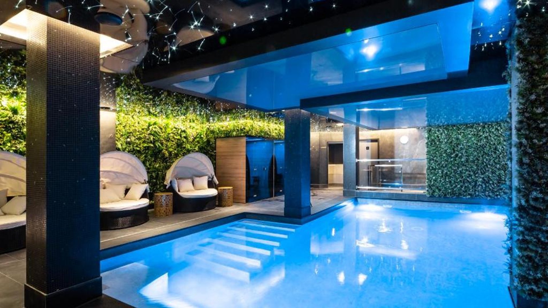 voco Strasbourg Centre - The Garden by IHG in in Strasbourg, France