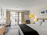 معاينة الفندق 6