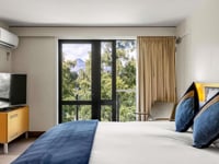 معاينة الفندق 8