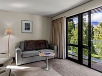 معاينة الفندق 13