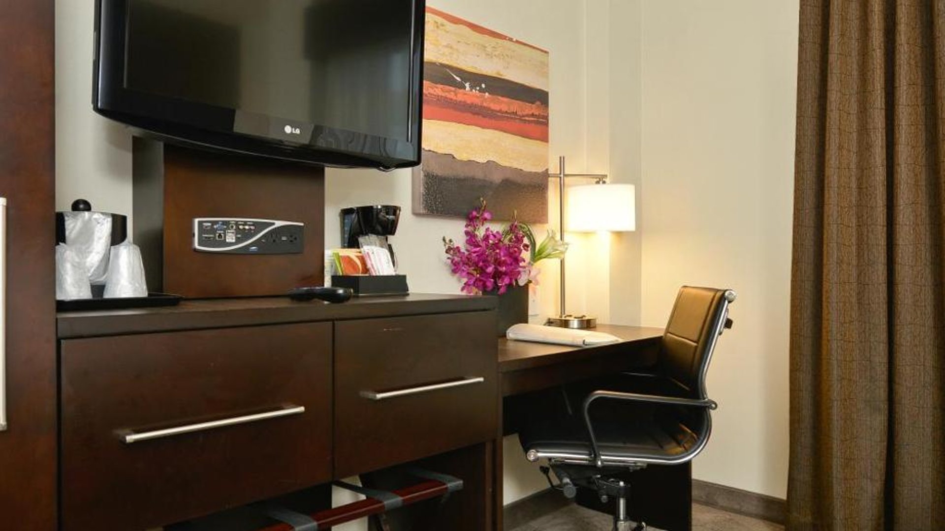 Holiday Inn Lower East Side by IHG in in New York, United States