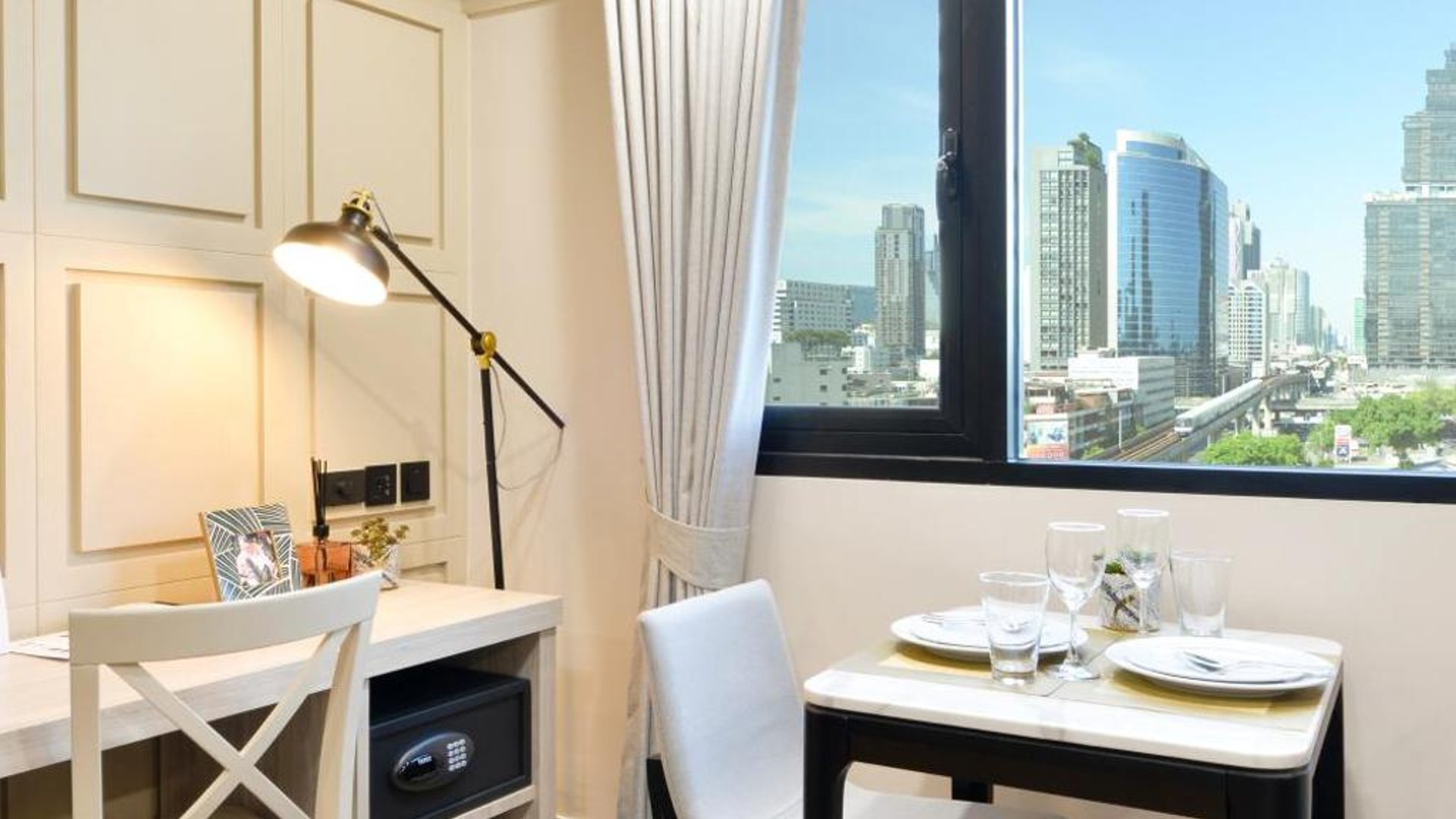 Oakwood Hotel & Residence Bangkok in in Bangkok, Thailand