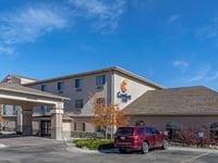Hotel thumbnail 2