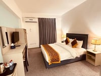 Hotel thumbnail 2