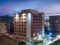 Hotel thumbnail 2