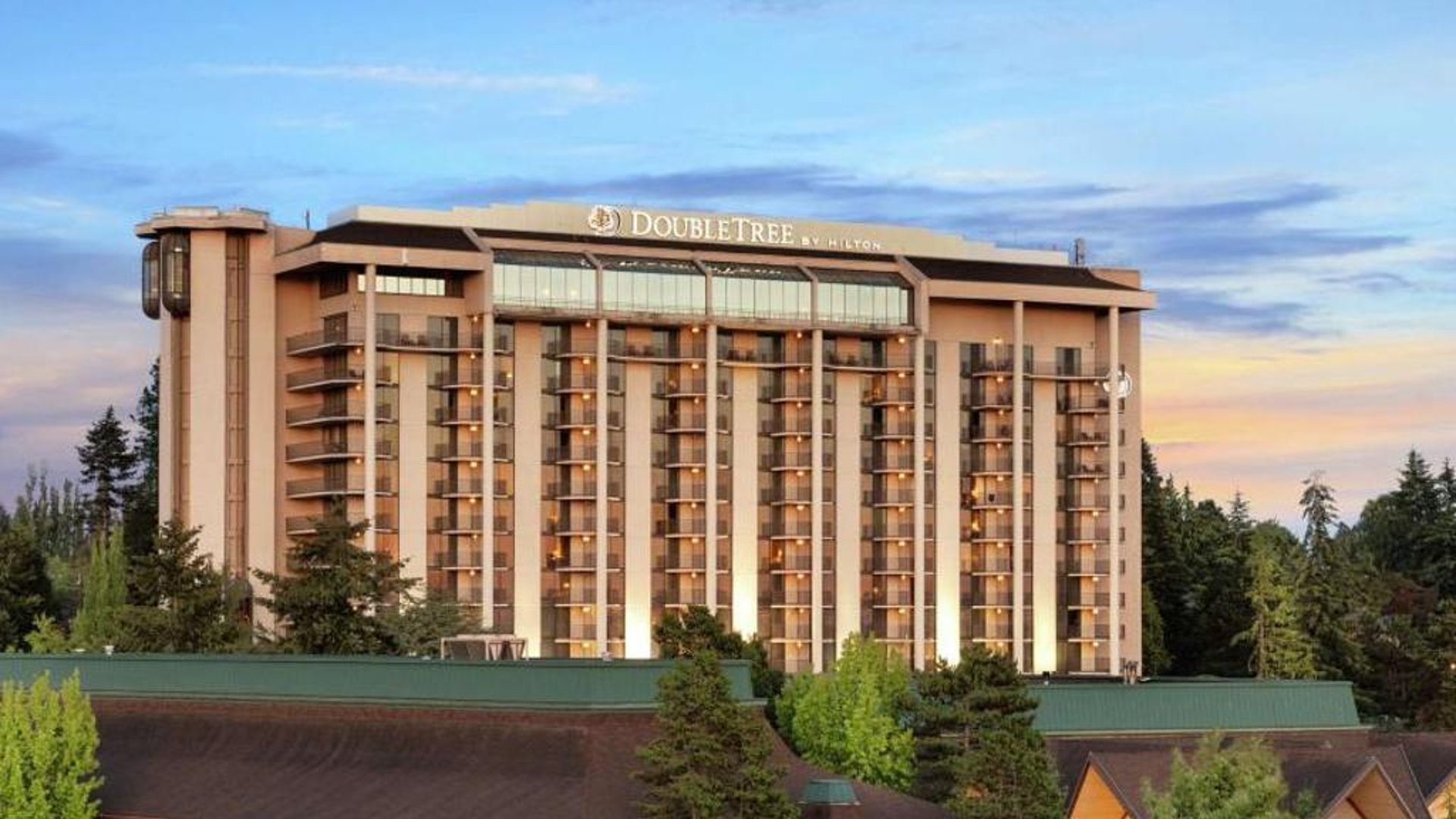 DoubleTree by Hilton Seattle Airport in in SeaTac, United States