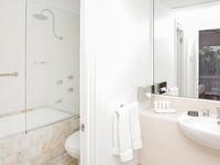 Hotel thumbnail 14