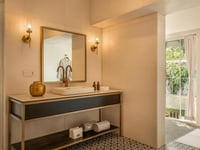 Hotel thumbnail 16