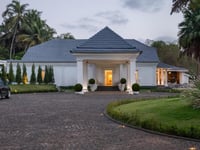 Hotel thumbnail 2