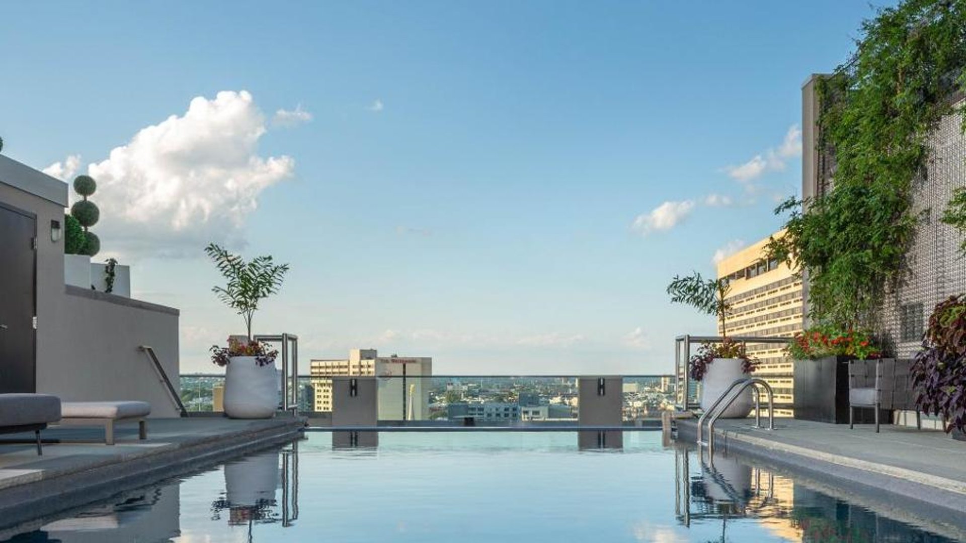 The Windsor Suites in in Philadelphia, United States