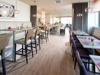 Miniatura del hotel 17