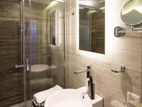 Hotel thumbnail 16
