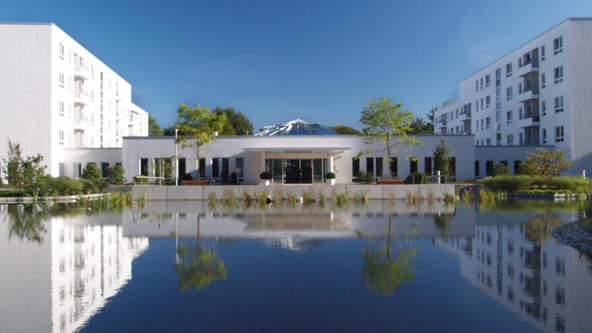 New Living Home Residenzhotel Hamburg in in Hamburg, Germany