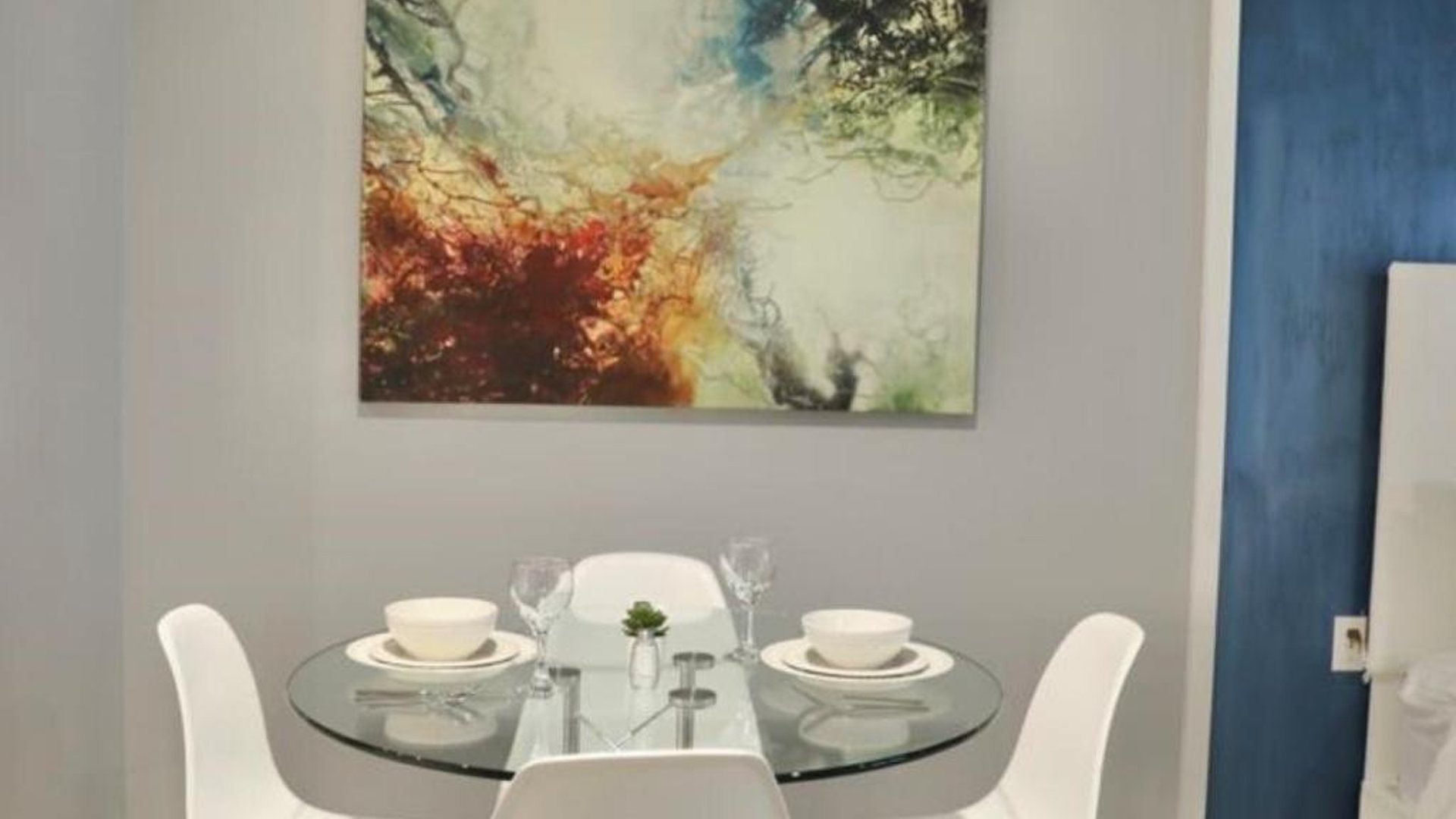 Global Luxury Suites at The Arches in in Bronx, United States