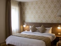 Hotel thumbnail 8