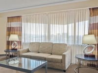 Miniatura do hotel 17