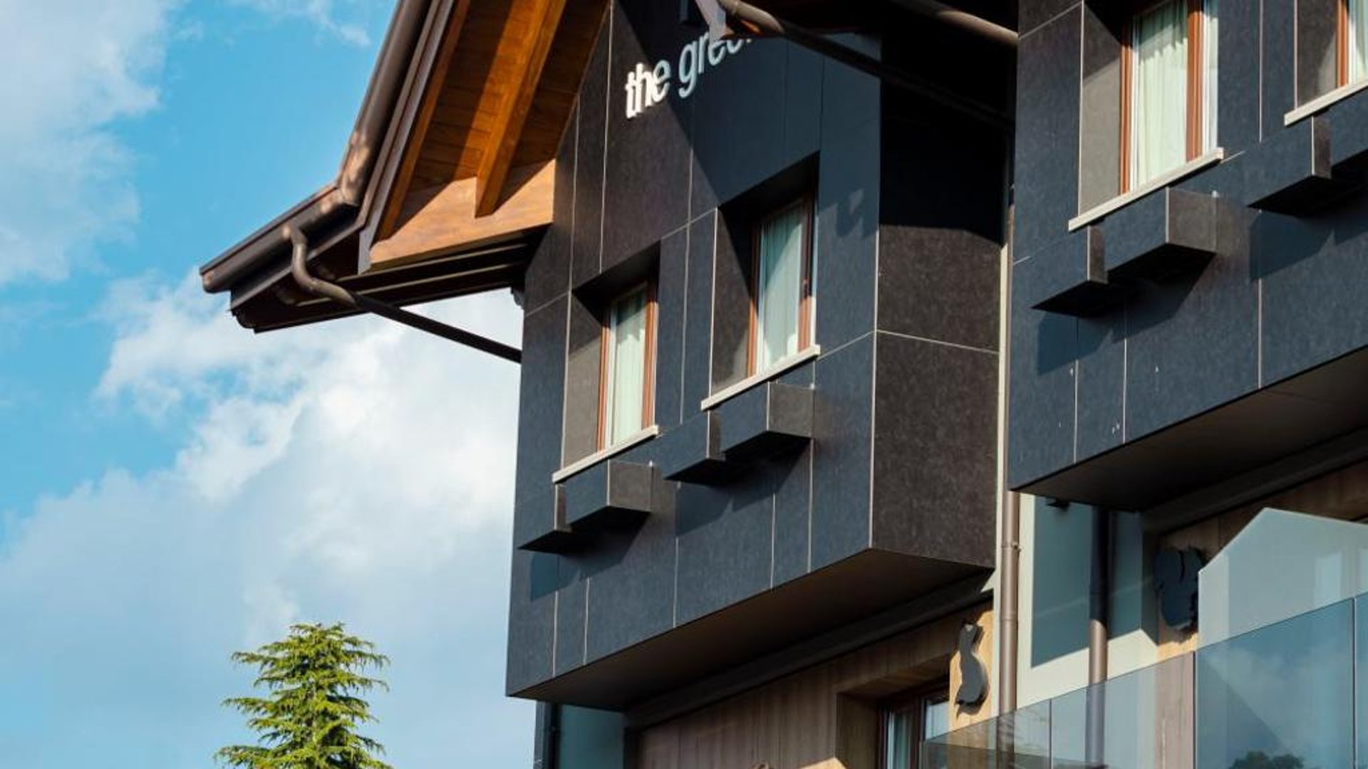 Harmony Suite Hotel in in Selvino, Italy