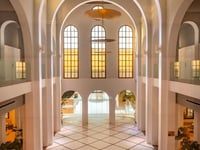 Hotel thumbnail 12