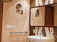 Hotel thumbnail 12