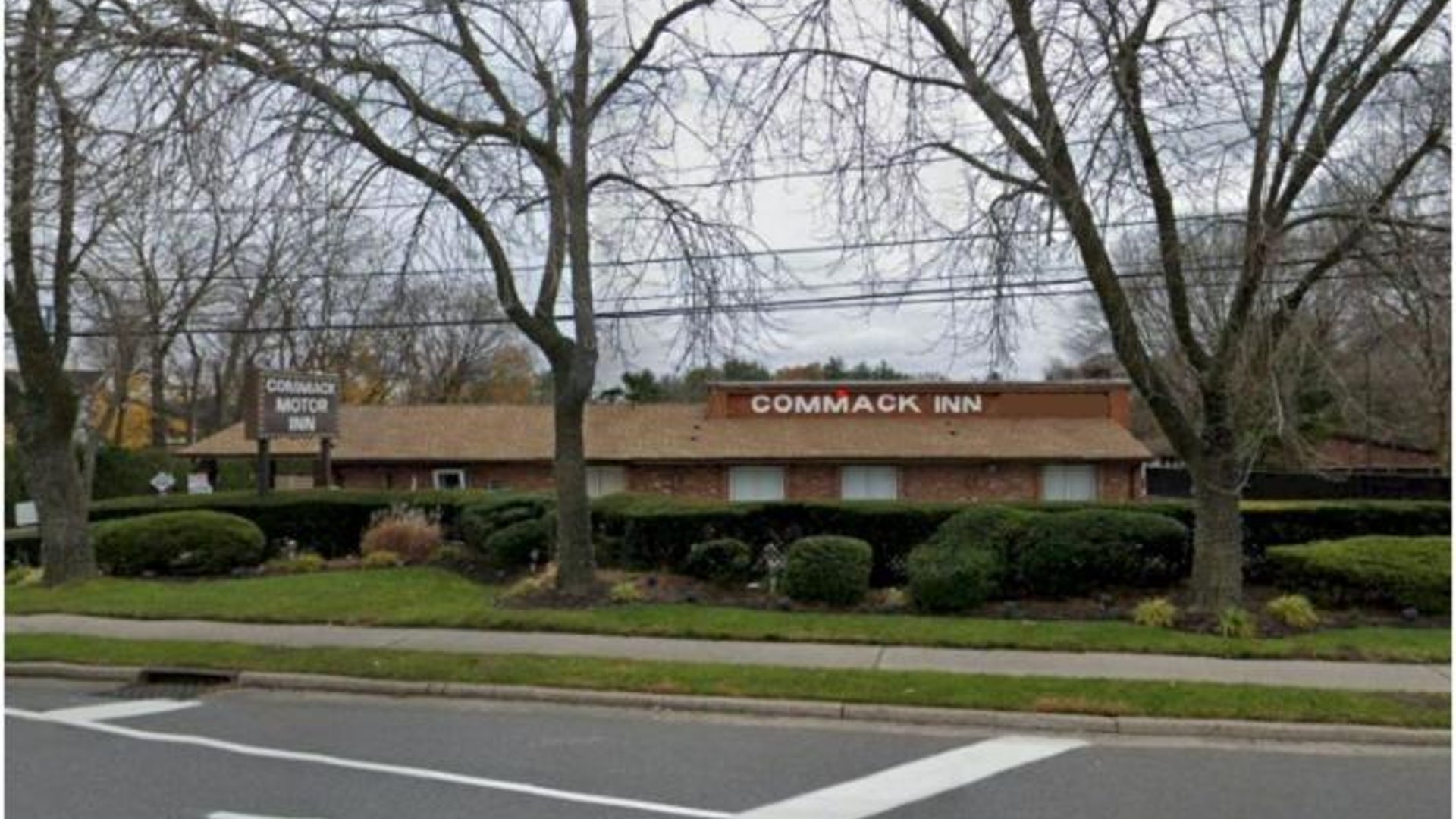 Commack Inn in in Commack, United States