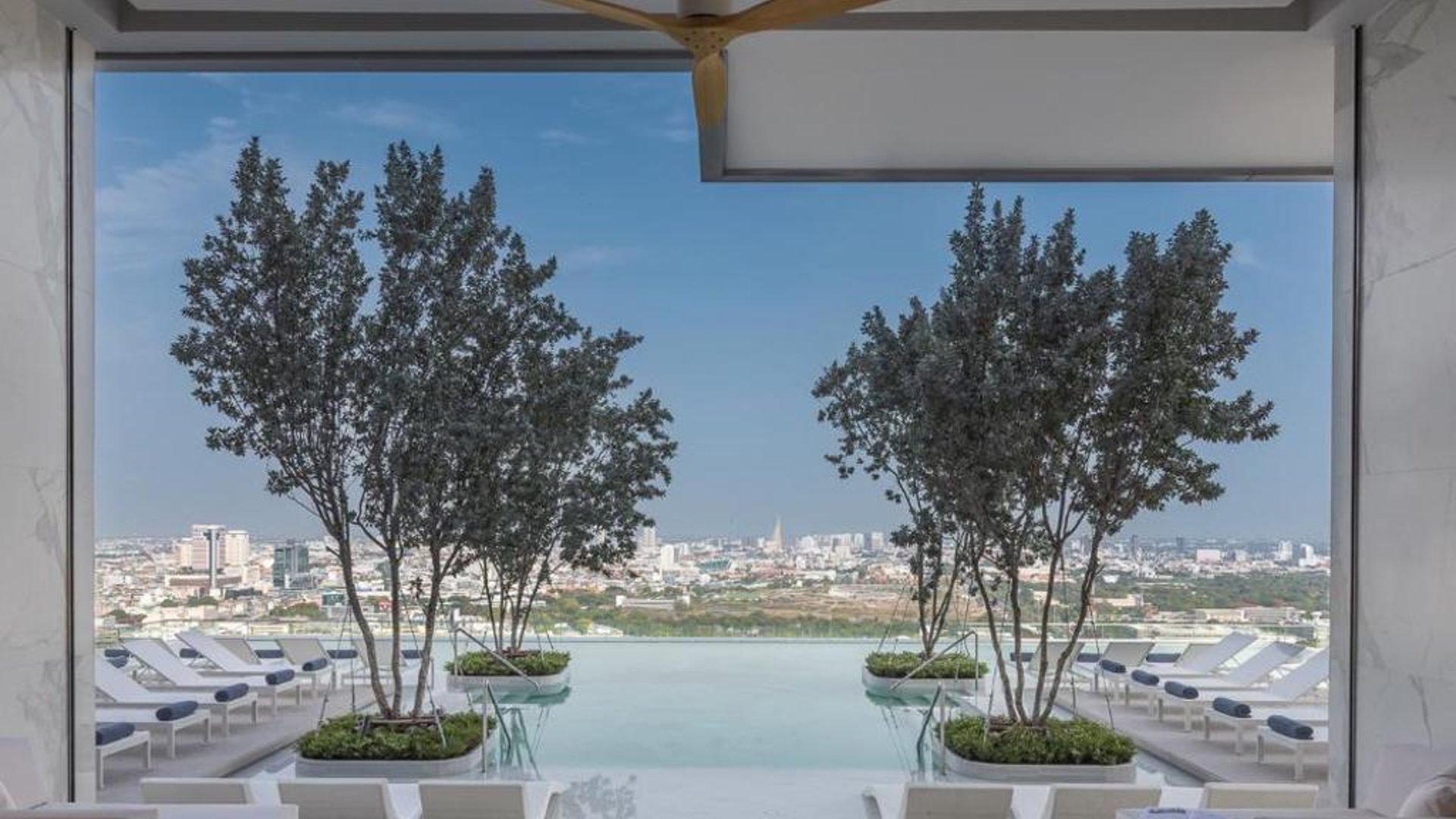 Eastin Grand Hotel Phayathai in in Bangkok, Thailand