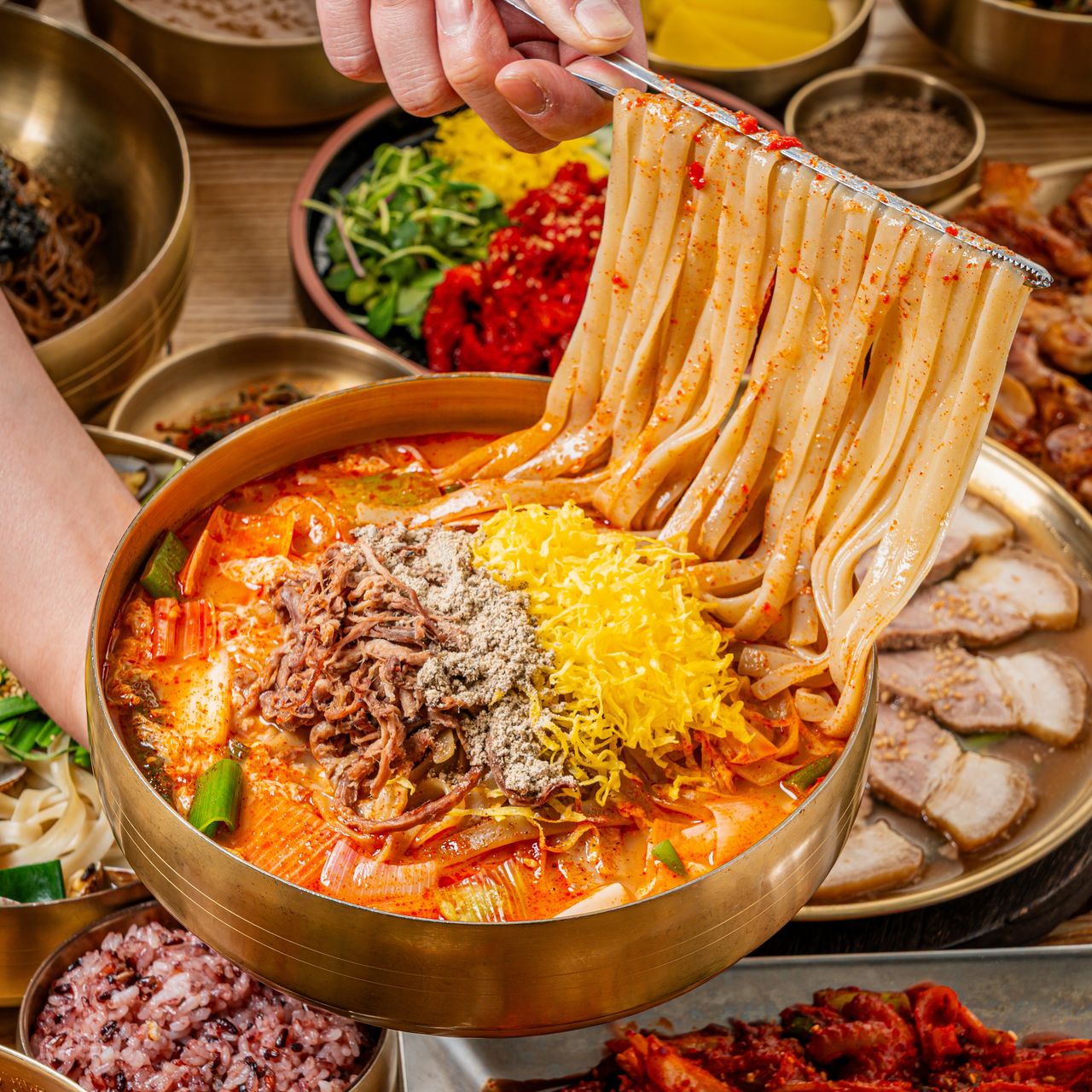 칠곡제면소 면요리 메뉴 촬영 - 면의 탄력과 국물 색감